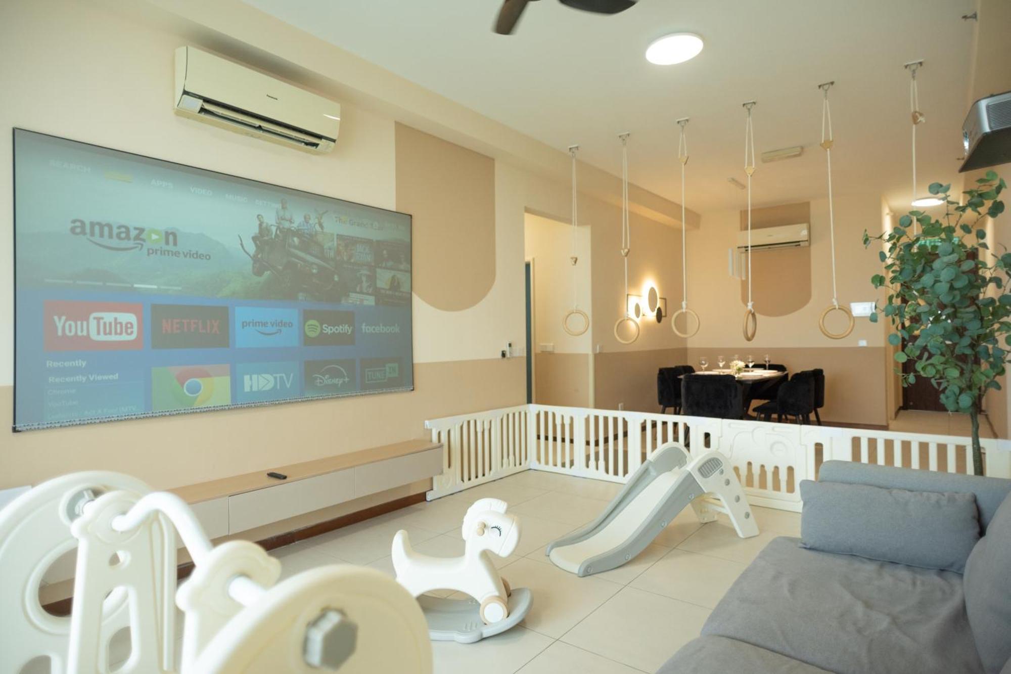 Fantasy Funland Retreat By The Only Bnb Tanjung Tokong Екстериор снимка